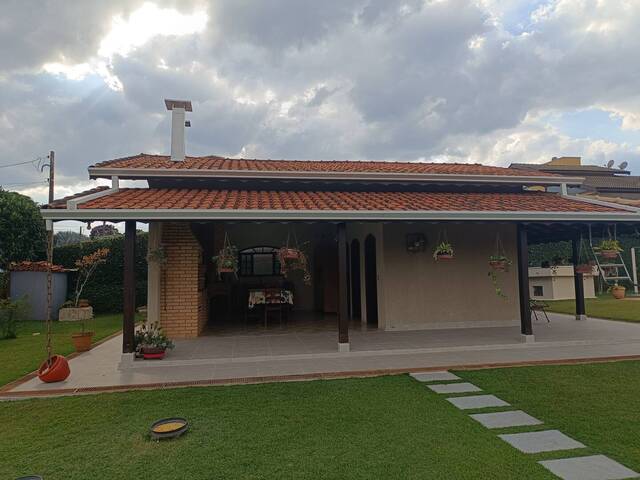 #10 - Casa para Venda em Bom Jesus dos Perdões - SP