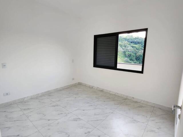 Casa para Venda em Bom Jesus dos Perdões - 5